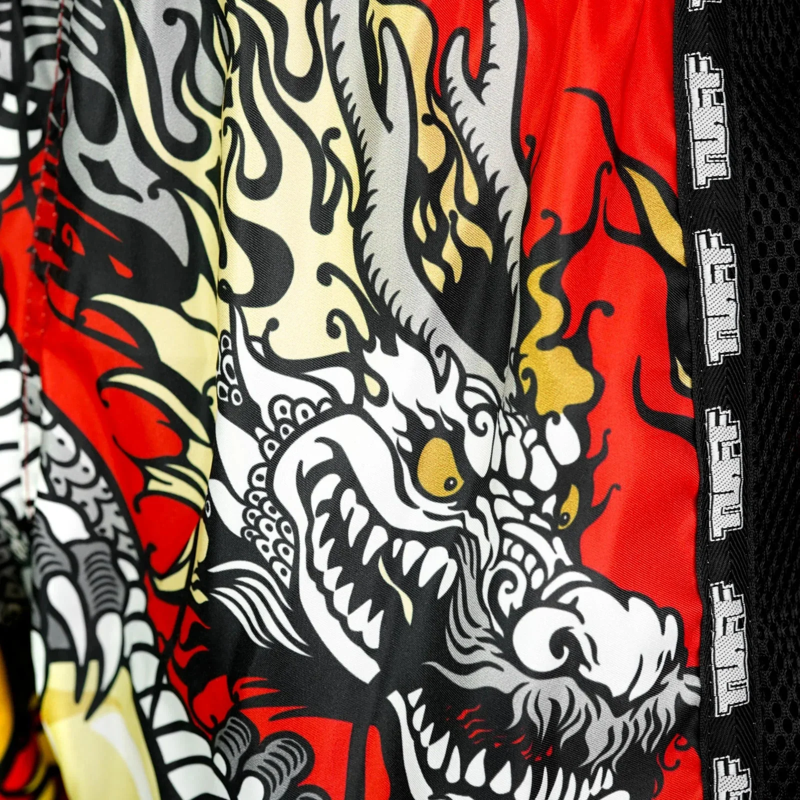 MSC116 TUFF Muaythai Shorts Retro Style Red Chinese Dragon - Image 5