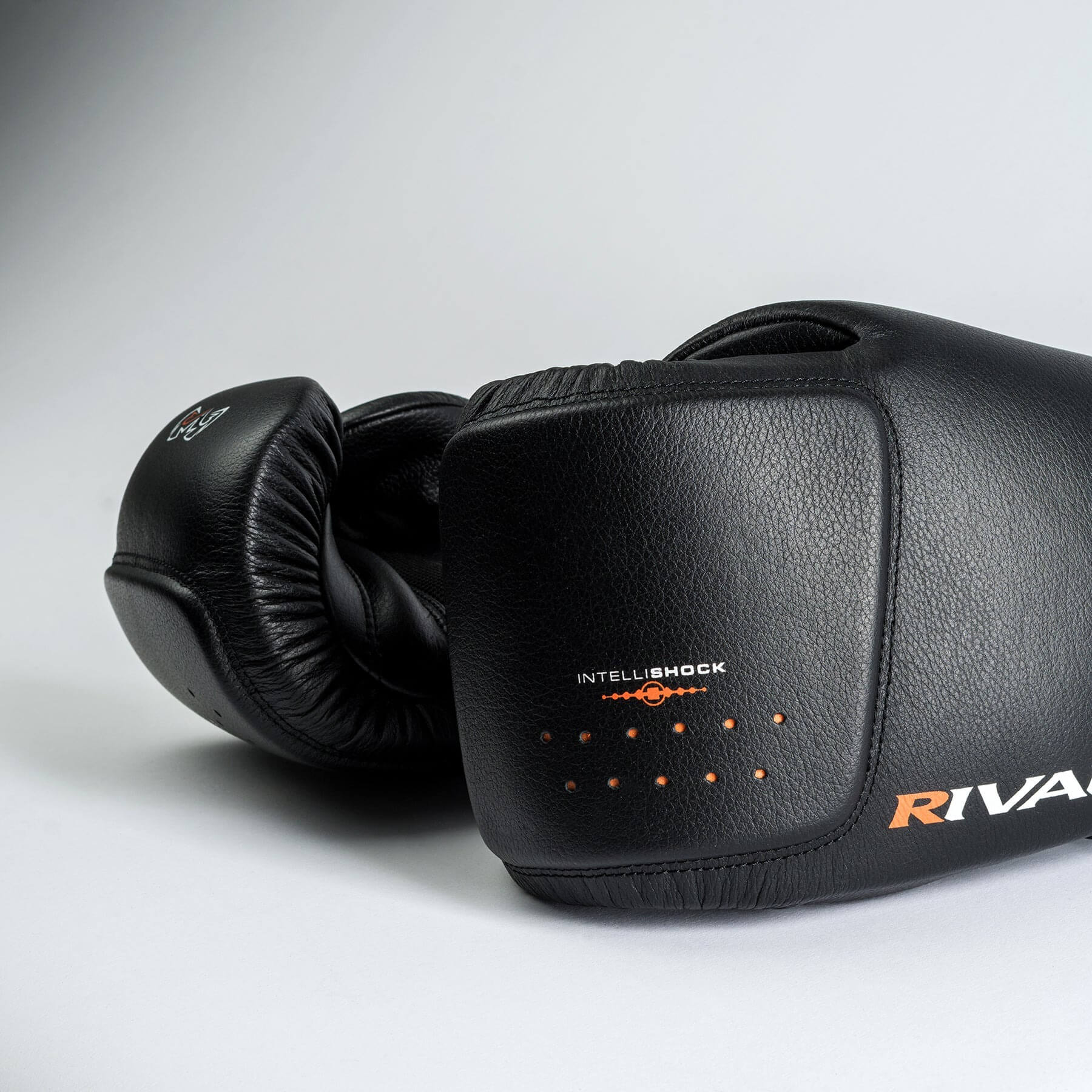 Rival RB50 Intelli-Shock Compact Bag Gloves Black - Image 4