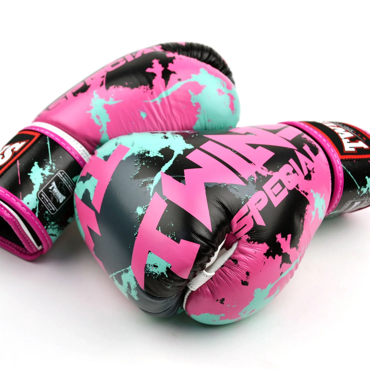 Twins Special FBGVL4-61 Boxing Gloves - Candy - White-Pink - Image 2